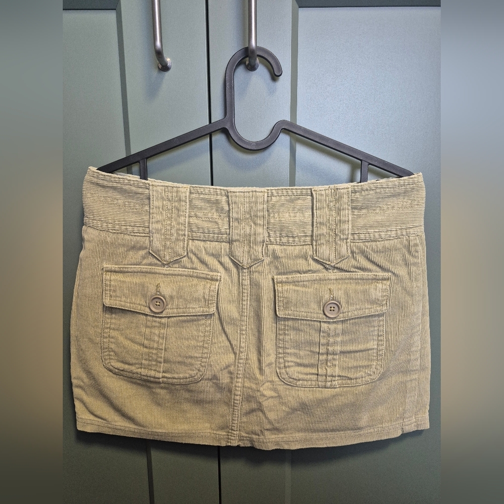 Two Mini Skirts Set - Picture 7 of 16